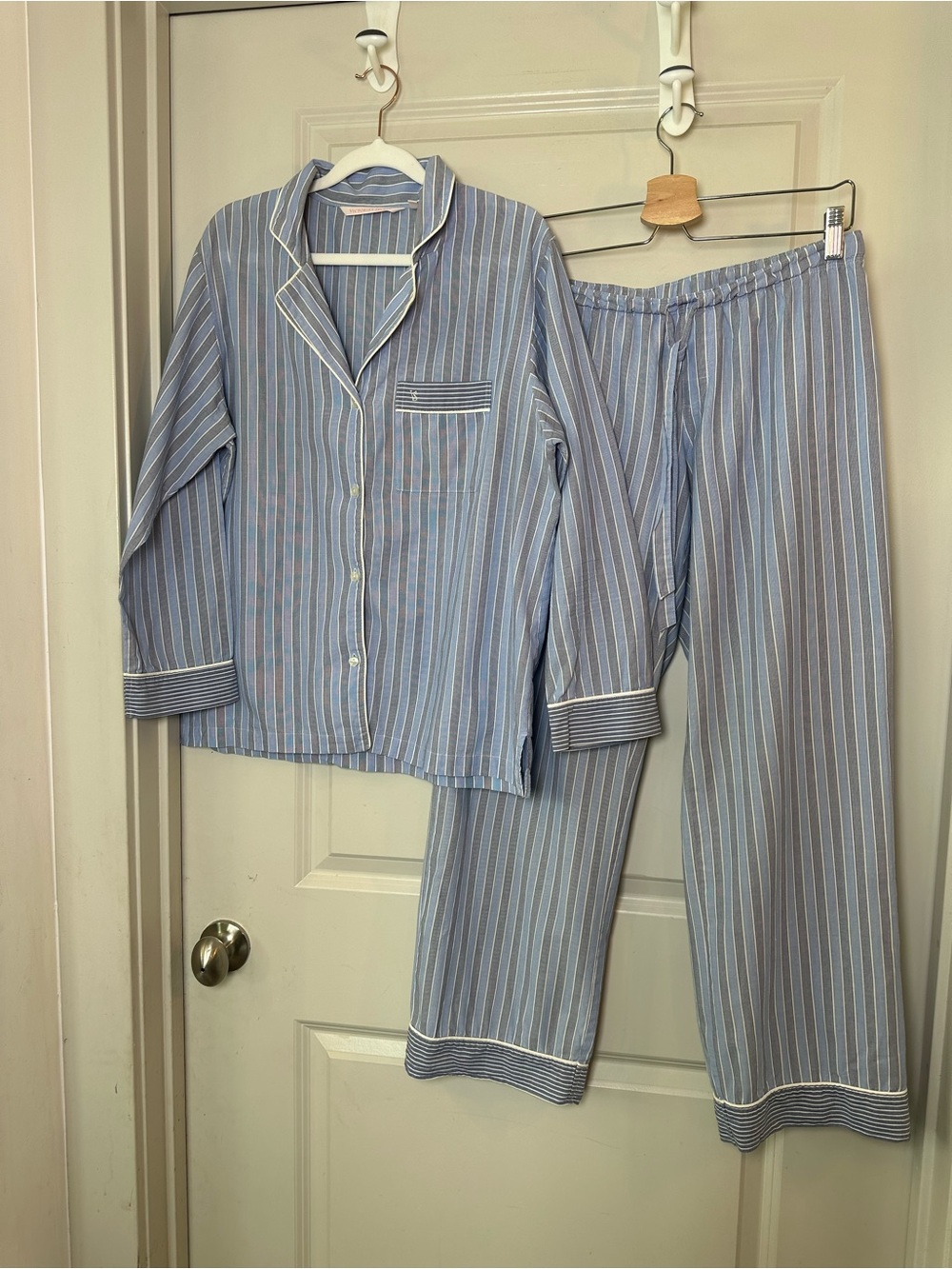 Victoria’s Secret Cotton Striped Blue & White 2 Piece Preppy Pajama Set, Small